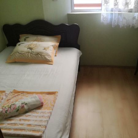 Guest House Nino باتومي المظهر الخارجي الصورة